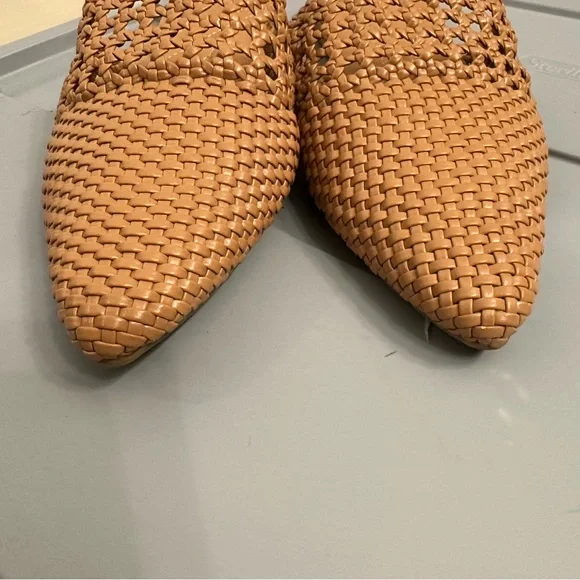 EUC Birdies Dove Woven Tan - Picture 7 of 7